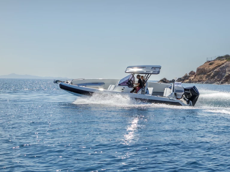 Louez un  Iron 827 à Pórto Chéli