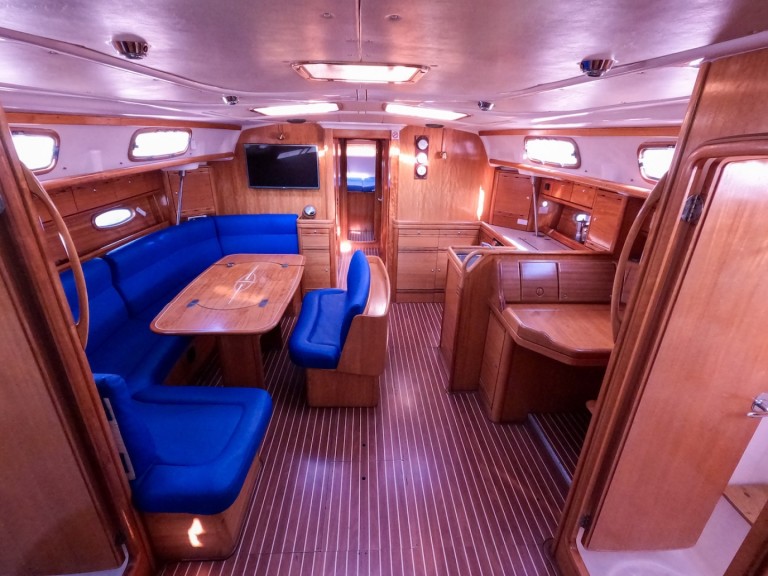 Louez un Bavaria Bavaria 50 Cruiser à Izola