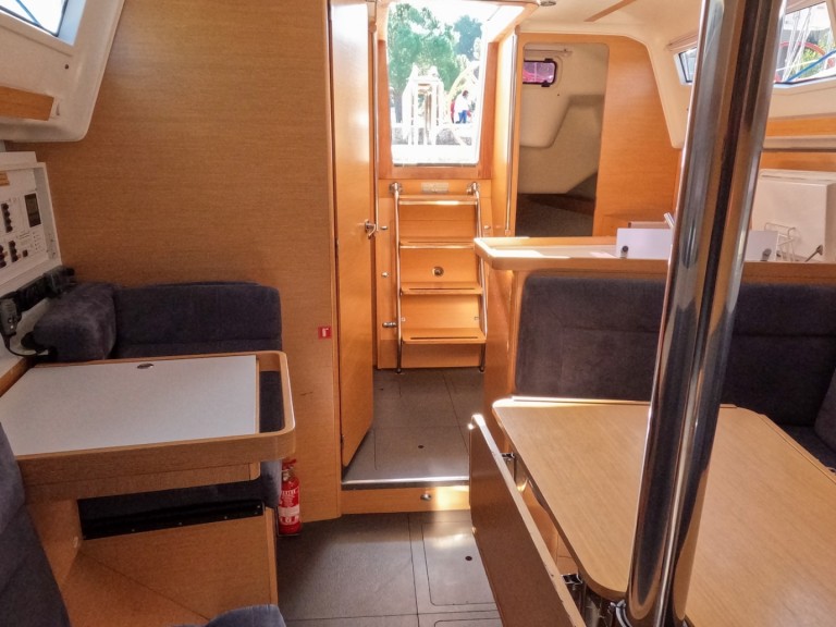 Location à Izola - Elan Elan 354 Impression sur SamBoat