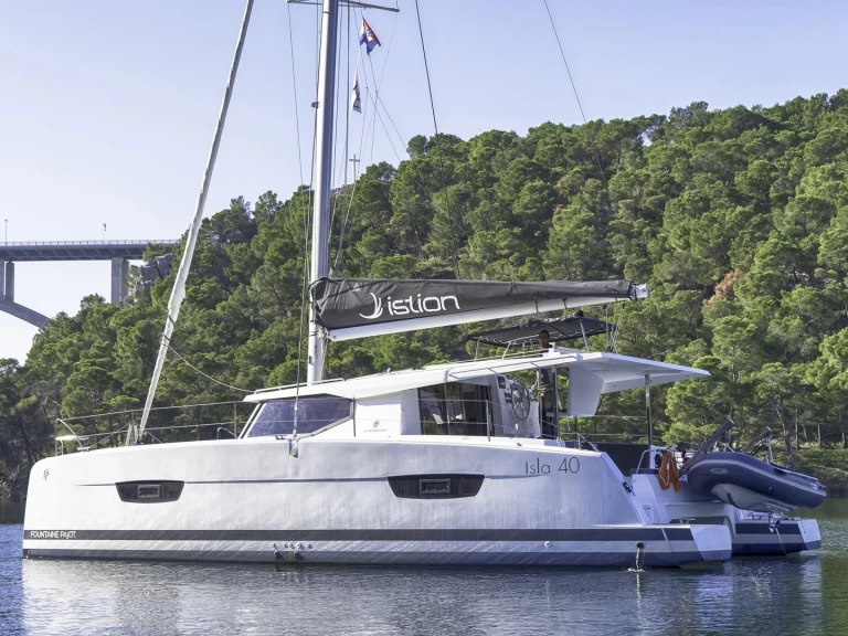 Louer Catamaran avec ou sans skipper Fountaine Pajot à Skradin