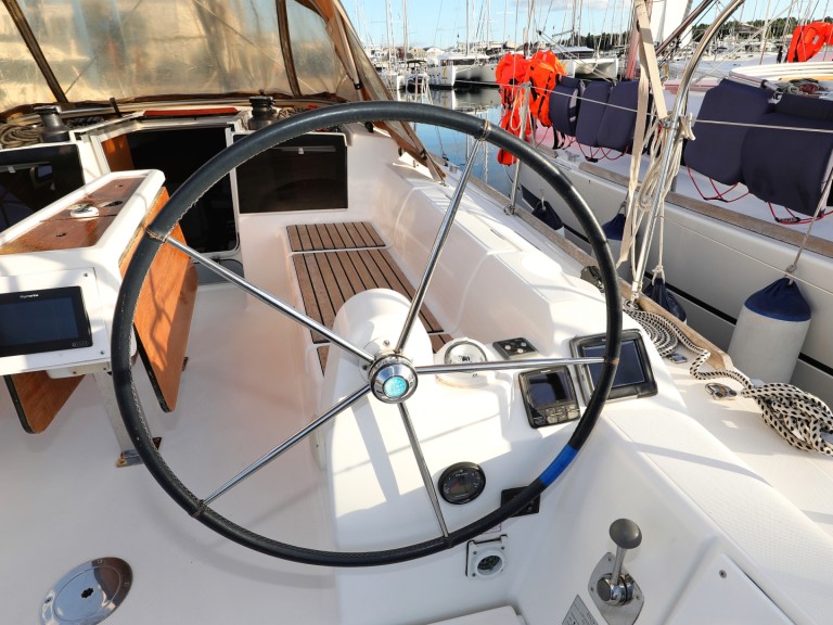 Location à Trogir - Dufour Dufour 350 Grand Large sur SamBoat