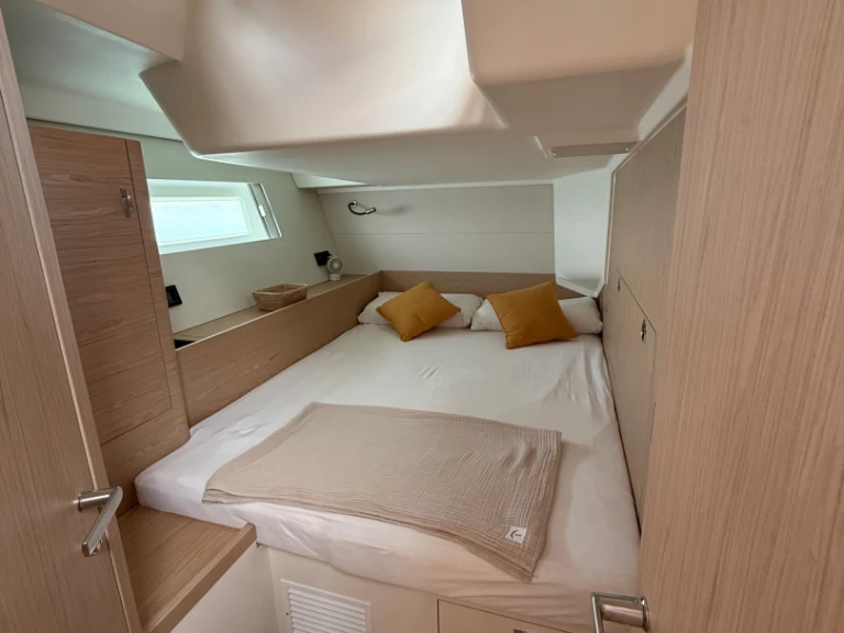 Location bateau Cugnana Verde pas cher First 53