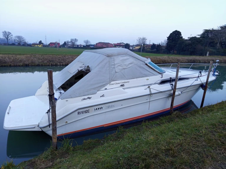 Location bateau Venise pas cher Sea Ray 310 Express