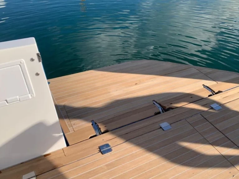 Location bateau Aventura Aventura 38 SC à Cogolin sur Samboat