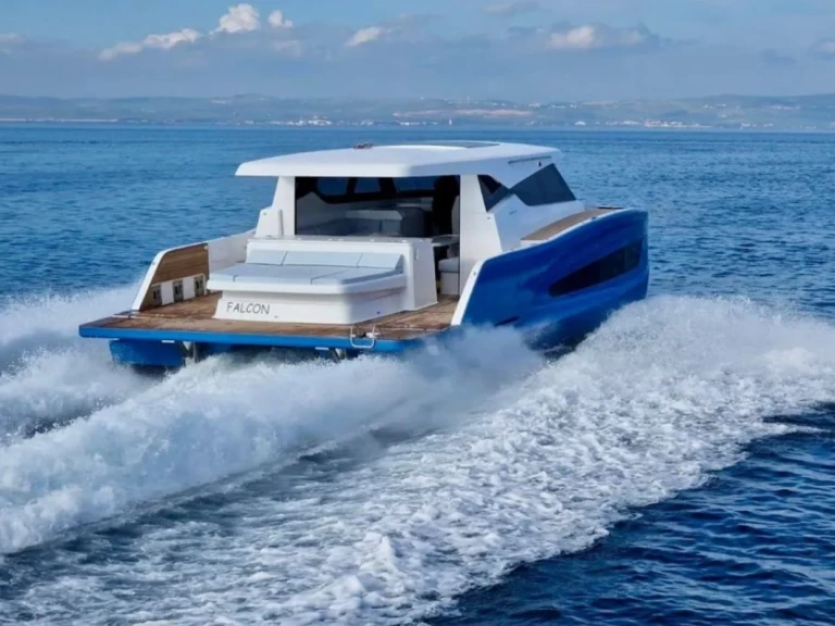 Location à Cogolin - Aventura Aventura 38 SC sur SamBoat