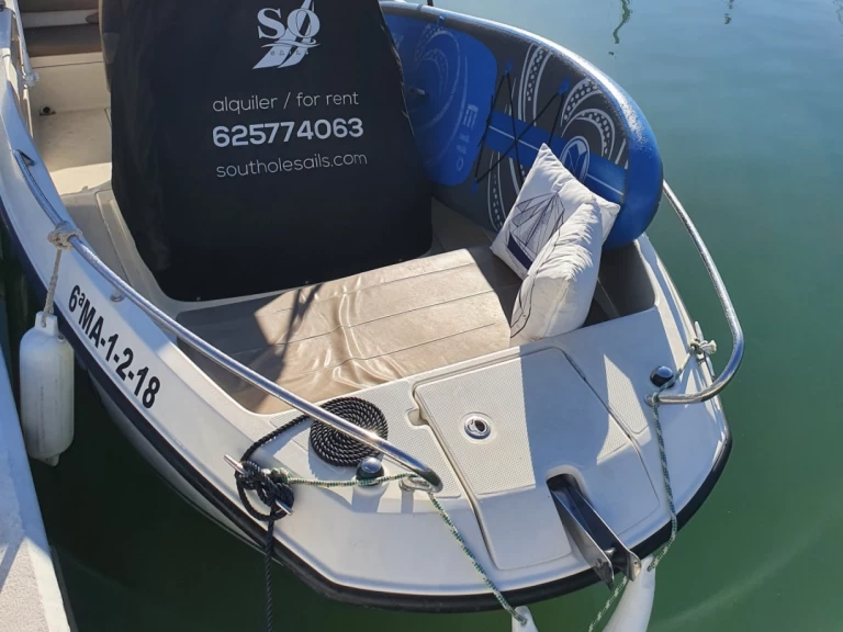 Quicksilver Activ 555 Open a louer à Estepona