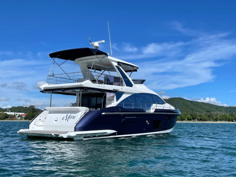 Location Yacht Azimut avec permis