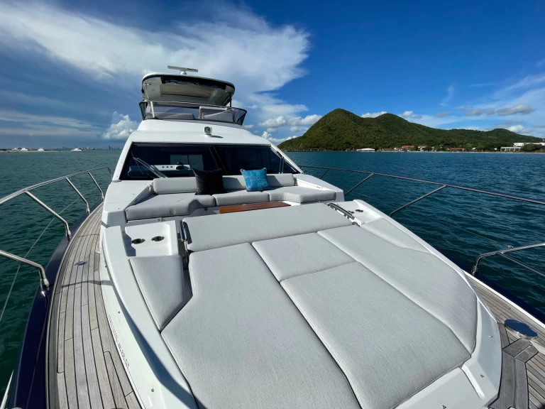 Location à Phuket (Ville) - Azimut Azimut 60 Fly sur SamBoat