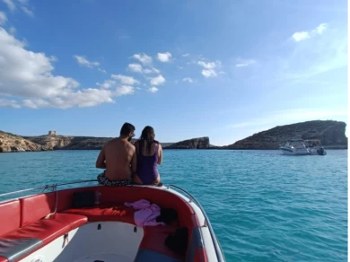 Louez un Yamaha Yamaha VX à Cospicua