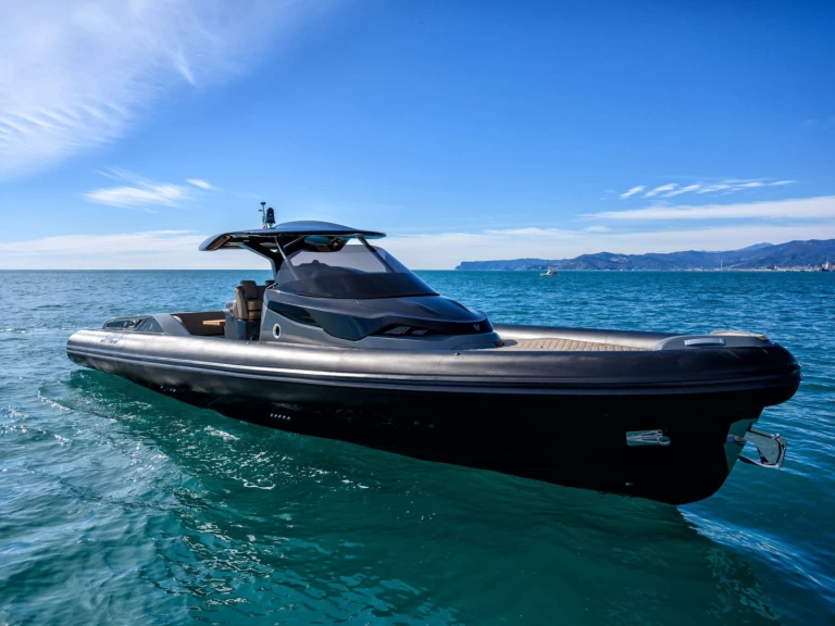 Semi-rigide à louer à Phuket (Ville) au meilleur prix