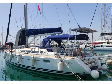 Sailboat hire in Ermoúpolis - Jeanneau Sun Odyssey 42i