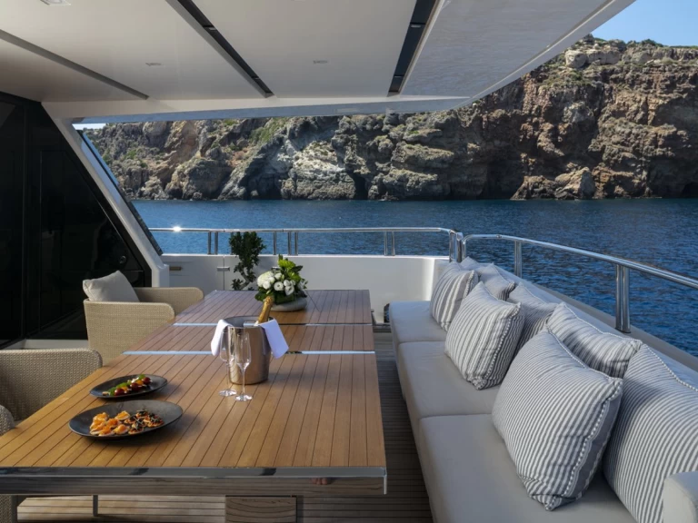 Louer Yacht avec ou sans skipper Sanlorenzo à Palaio Faliro