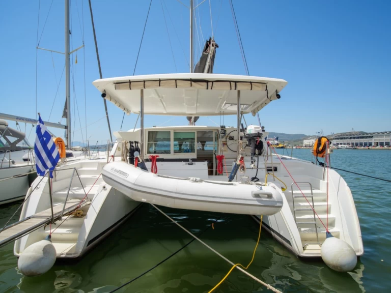 Catamaran à louer à Dème de Vólos au meilleur prix