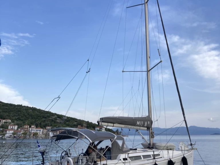 Jeanneau Sun Odyssey 42i a louer à Dème de Vólos