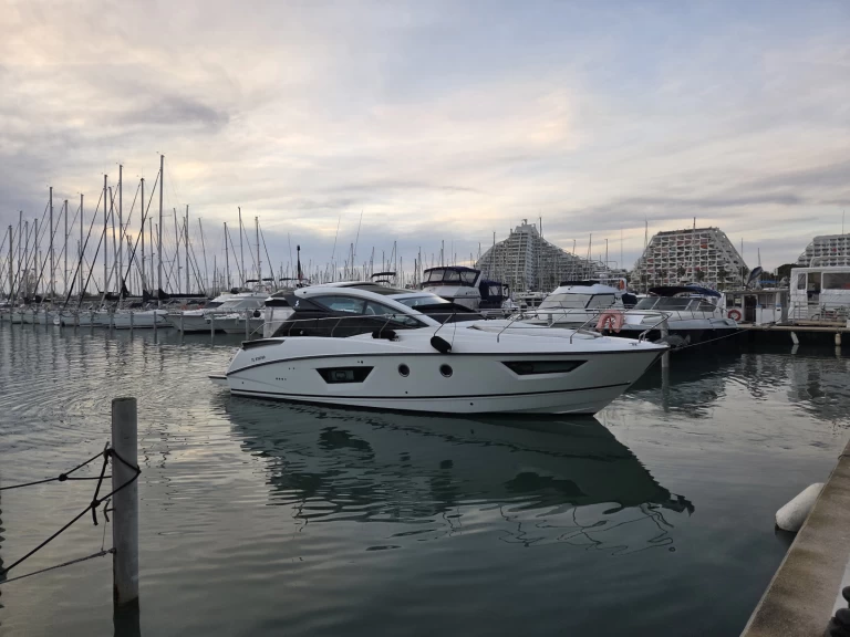 Location Bateau à moteur Bénéteau avec permis