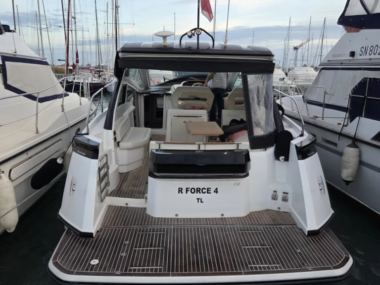 Location à Porto-Vecchio - Bénéteau Gran Turismo 40 sur SamBoat