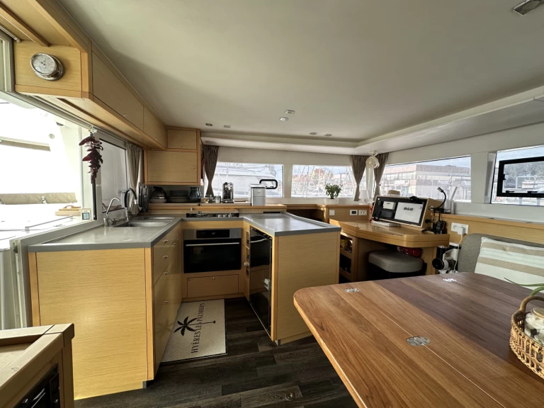 Lagoon Lagoon 450 Sport Top a louer à Hyères