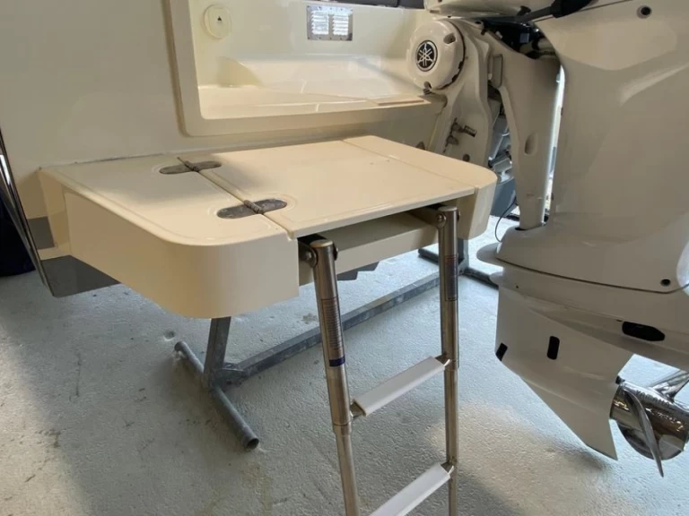 Bateau à moteur à louer à Lège-Cap-Ferret au meilleur prix