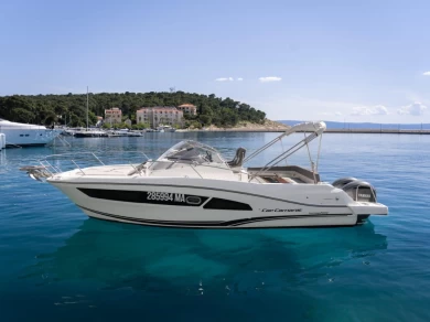 Motorboat to hire Makarska at the best price