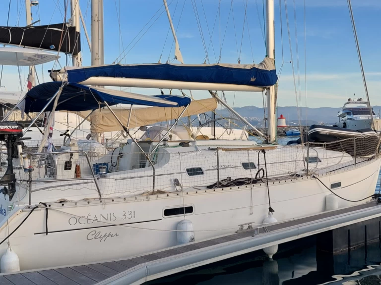 Location bateau Ajaccio pas cher Oceanis 331 Clipper