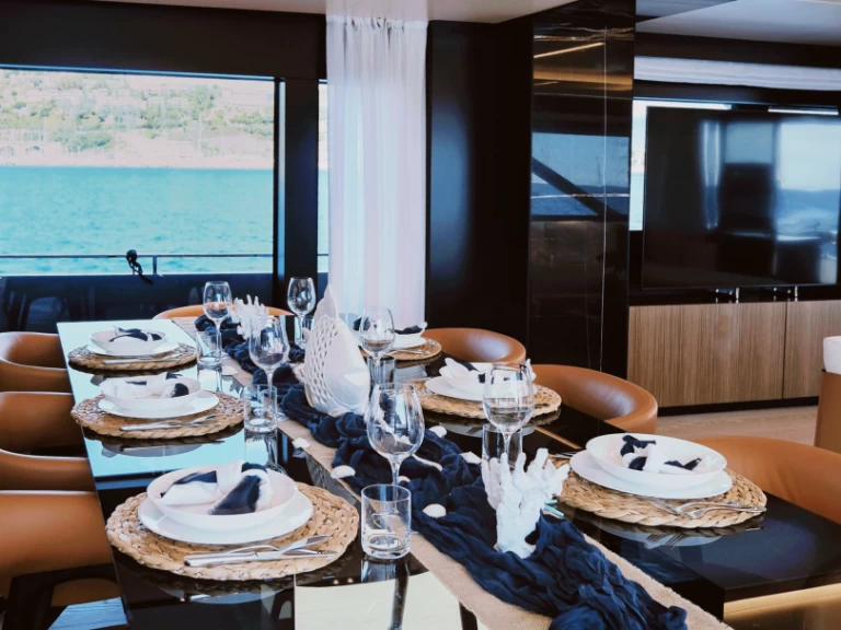 Location bateau Mandelieu-la-Napoule pas cher Riva 102 Corsaro Super