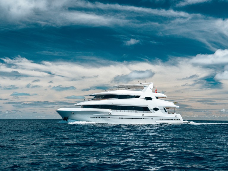  Jeanneau Luxury Sailing Yacht a louer à Malé