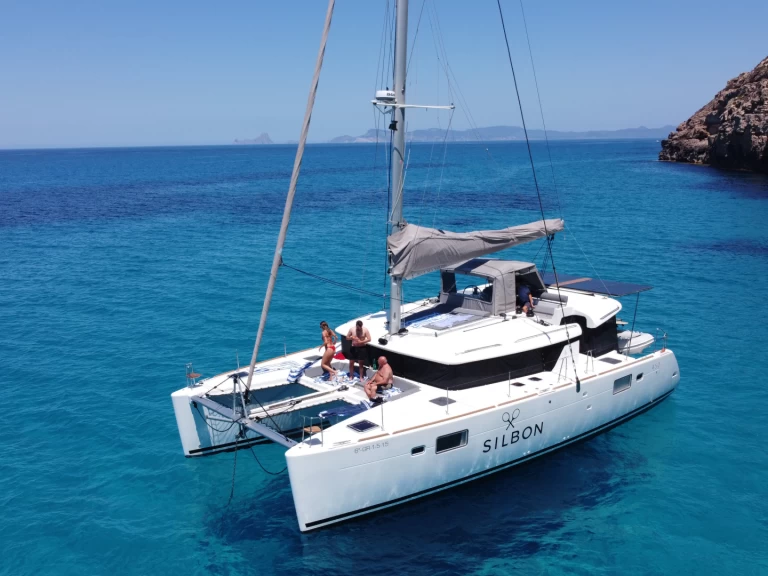 Location bateau Santa Eulària des Riu pas cher Lagoon 450