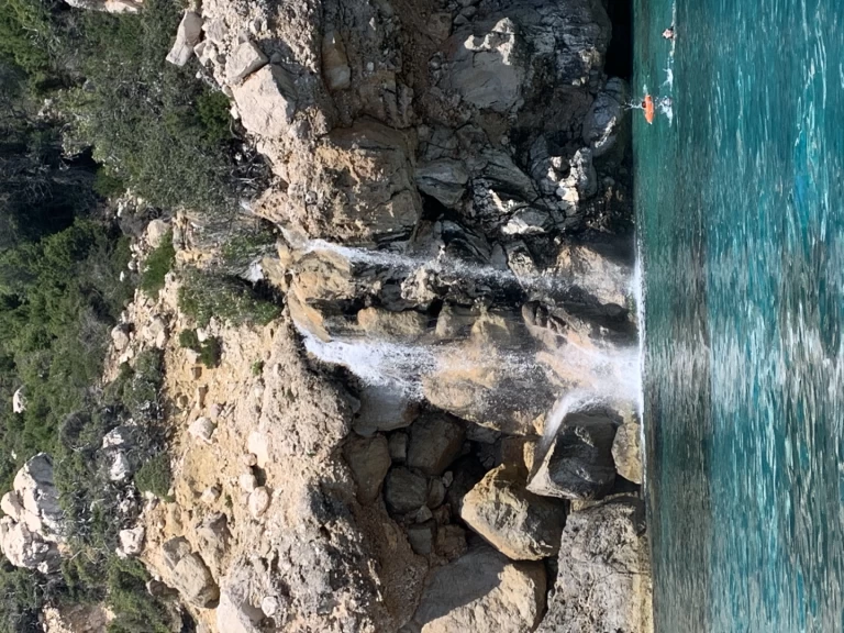 Louer Semi-rigide avec ou sans skipper AT Marine à Arbatax