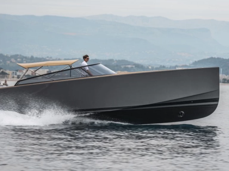 Bateau à moteur à louer à Cannes au meilleur prix