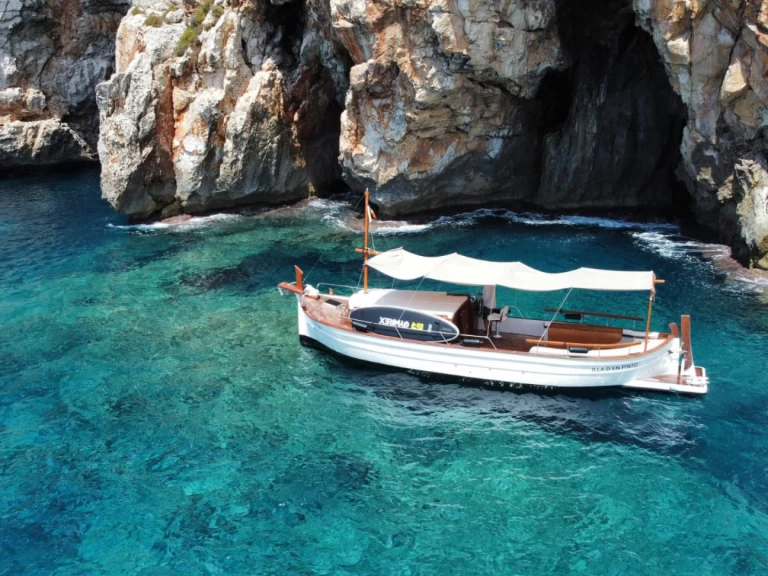 Location bateau Capeador llaut menorquin à Port Mahon sur Samboat