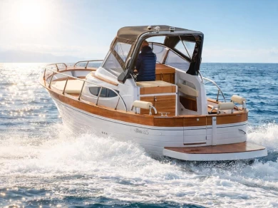 Barca a motore a noleggio a Capri al miglior prezzo