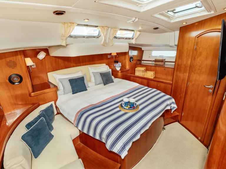 Location bateau Bénéteau Beneteau 57 à Split sur Samboat