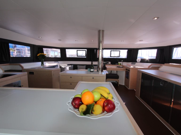 Location à Cecina - Dufour Dufour Catamarans 48 Sail sur SamBoat