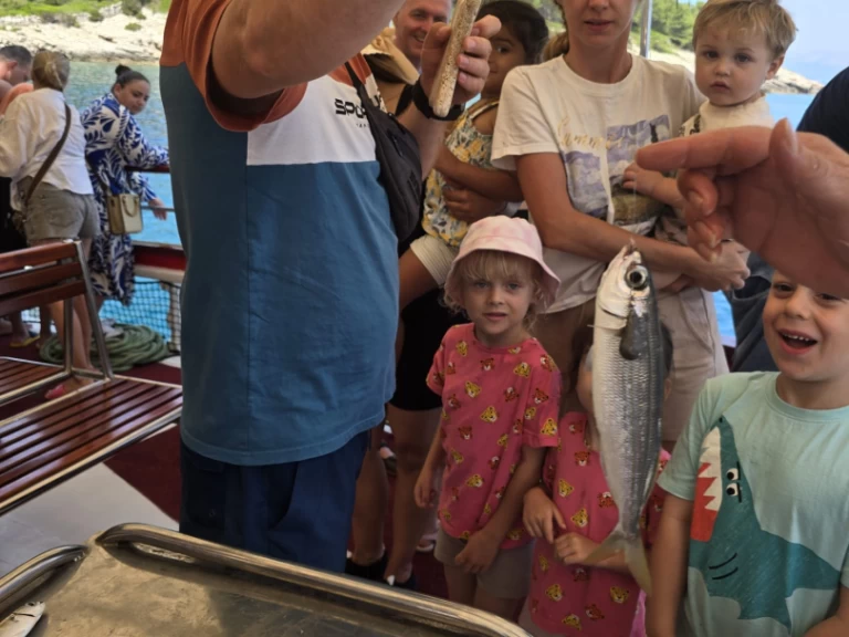 Wooden boat Classic a louer à Omiš