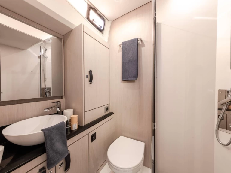 Location bateau San Foca pas cher Jeanneau 60