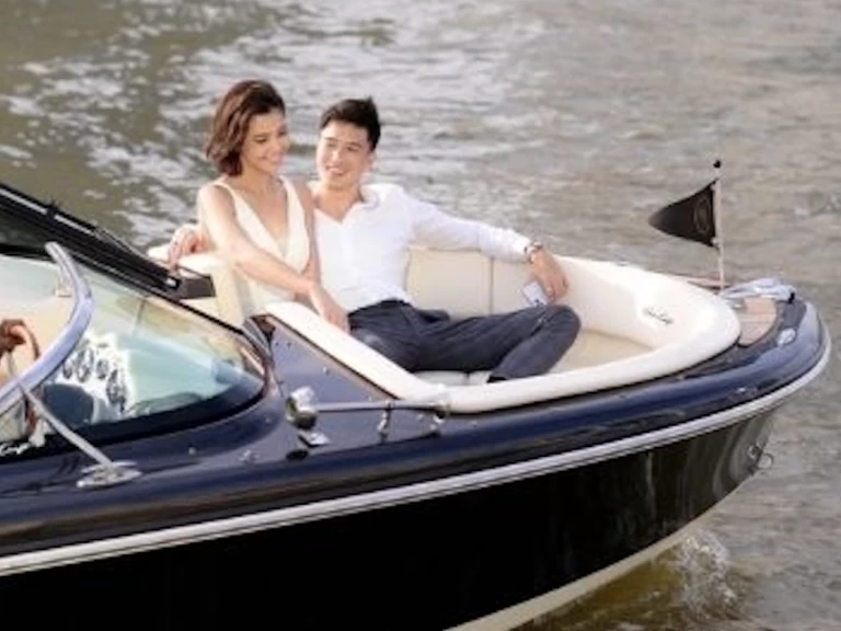 Location bateau Chris Craft Carina 21 à Bang Kho laen sur Samboat