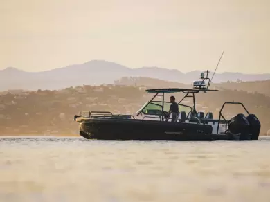 Location Bateau à moteur à Marina de Lagos - Axopar 28 T-Top