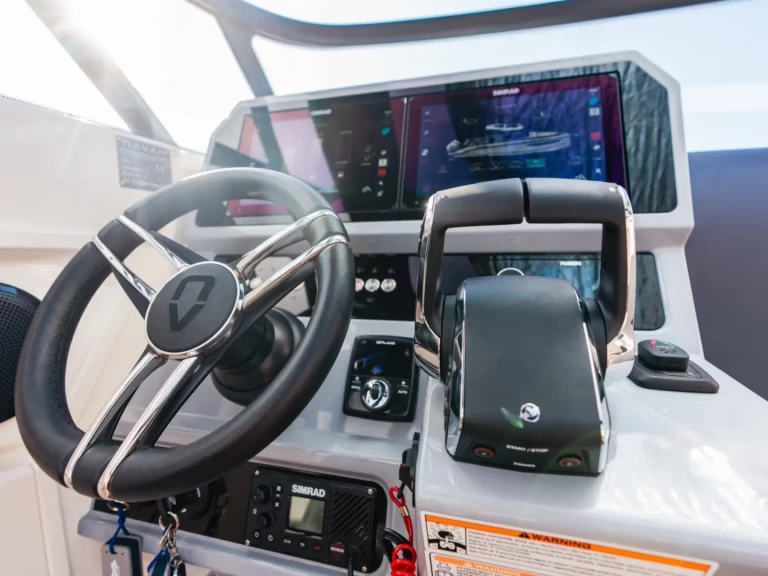 Location Bateau à moteur à Roses - Navan S30