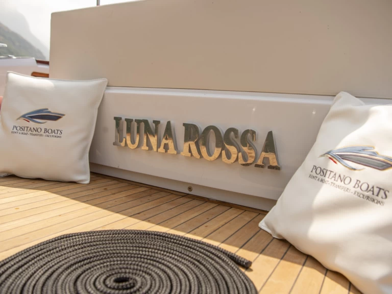 Louez un italyure 38 Ft à Positano