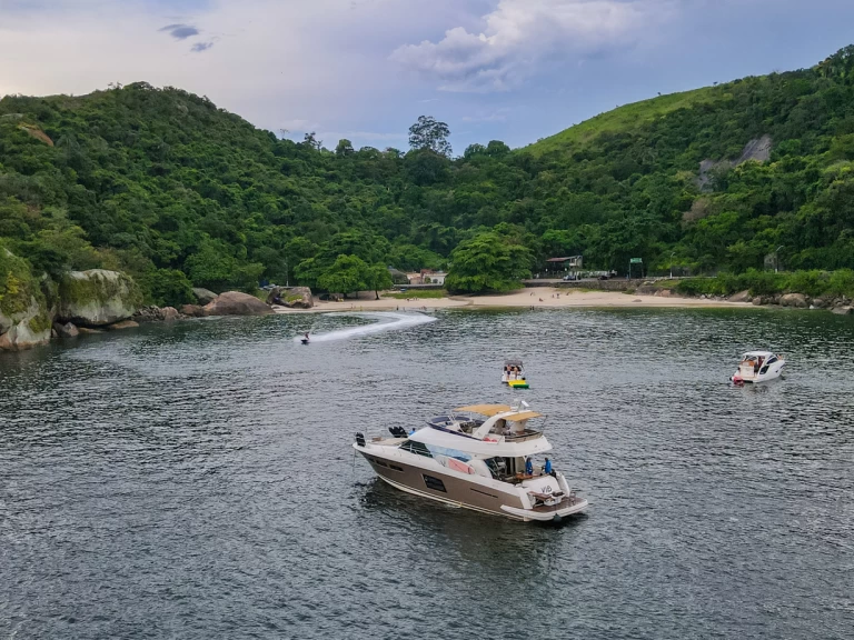 Prestige 60 flybridge a louer à État de Rio de Janeiro