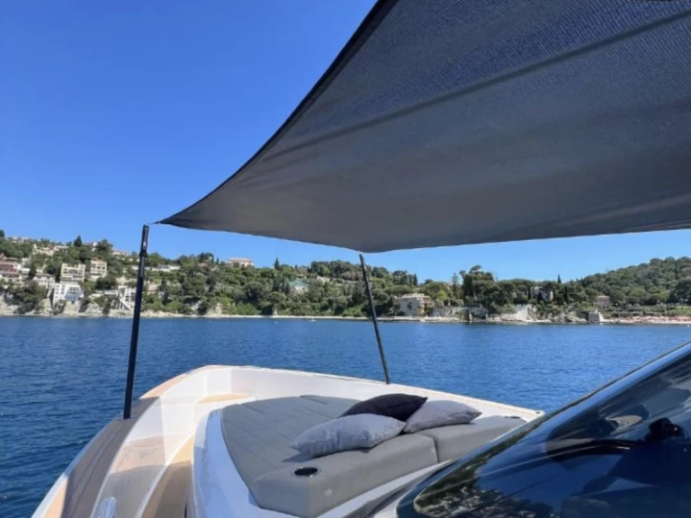 Location Bateau à moteur Pardo Yachts avec permis