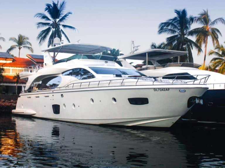 Location Yacht Azimut avec permis
