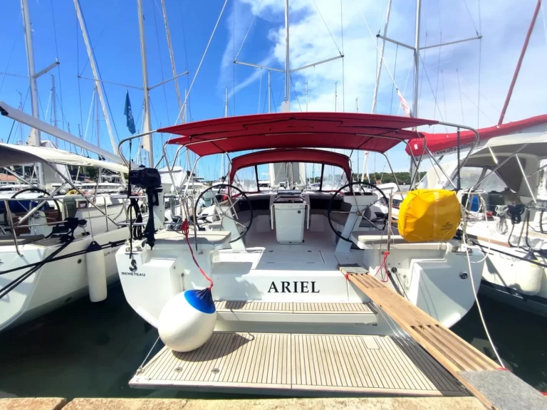 Location Voilier Bénéteau avec permis