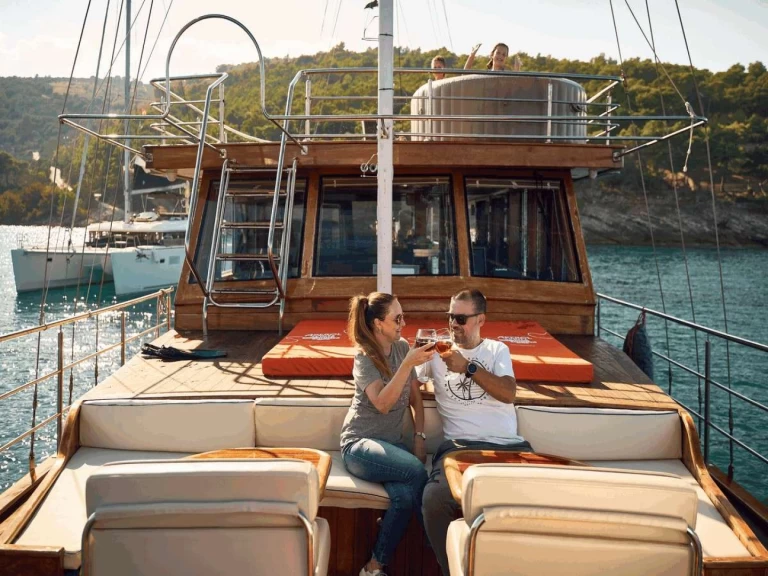 Location bateau Croatie pas cher TREBENNA