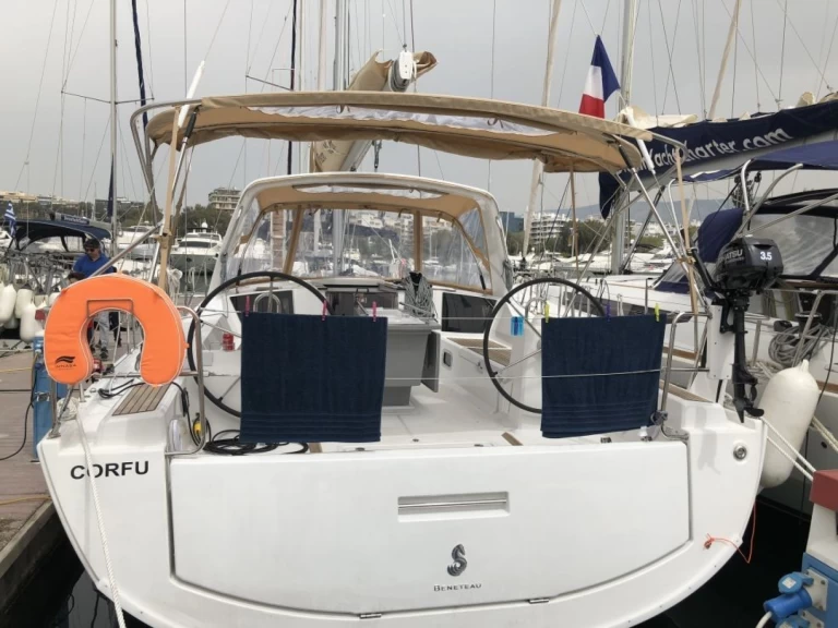 Louer Voilier avec ou sans skipper Bénéteau à Álimos