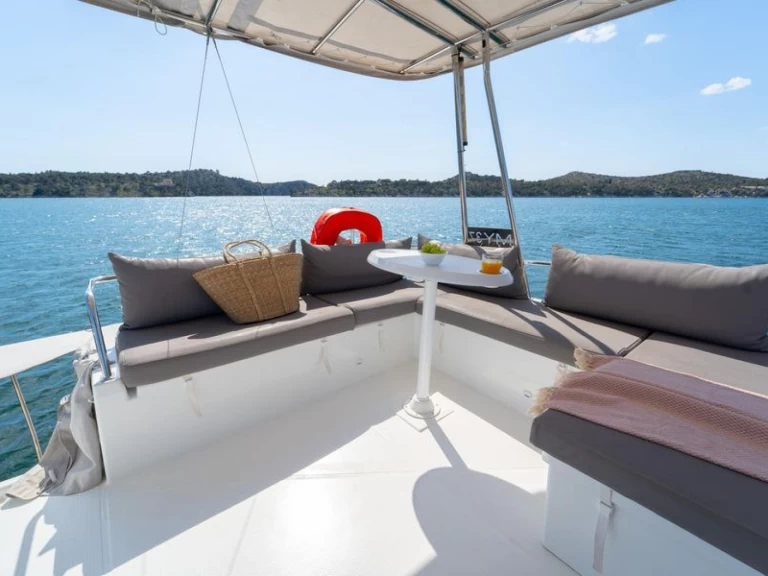 Louer Catamaran avec ou sans skipper Fountaine Pajot à Saint-Raphaël