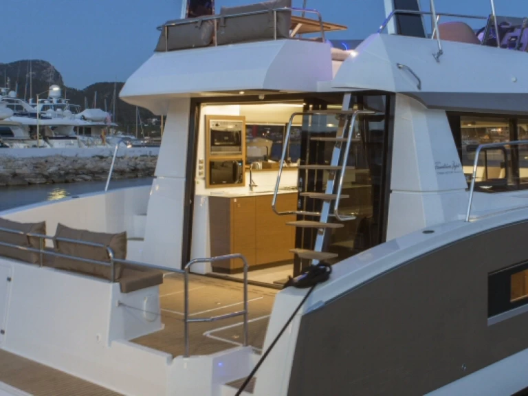 Location Bateau à moteur à Biograd na Moru - Fountaine Pajot Fountaine Pajot MY 37