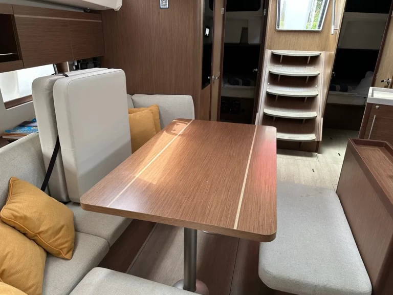 Location à Komolac - Bénéteau Oceanis 46.1 sur SamBoat