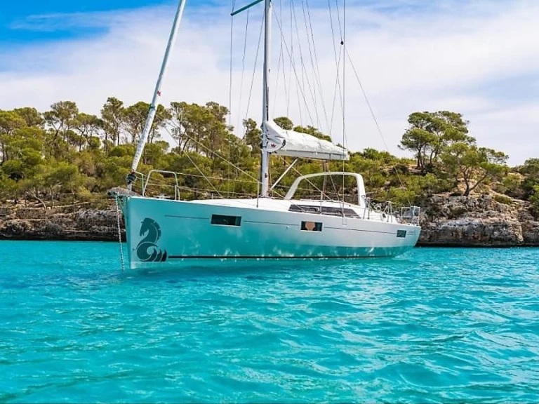 Location bateau Bénéteau Oceanis 41.1 à Álimos sur Samboat
