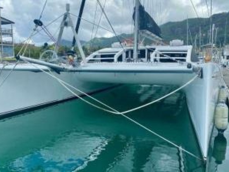 Louez un Sea Tribe Yachts Sea-Tribe DH550 à Mahé